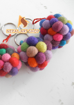 Mulitcolor 1.5cm felt balls grape design – Advanced Keyring – Wholesale Felt Kids Craft Code EFCF015 from Nepal